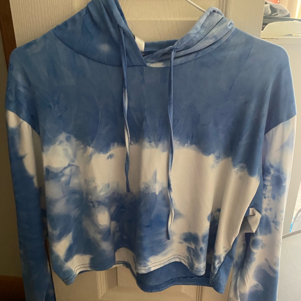 SUZZI cropped tie dye hoodie